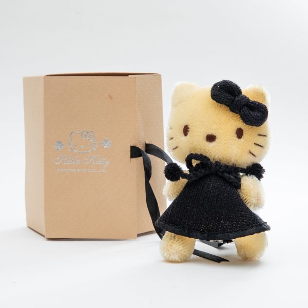 [Pre-Owned] Hello Kitty Black Bow Dress Cardboard For Discount